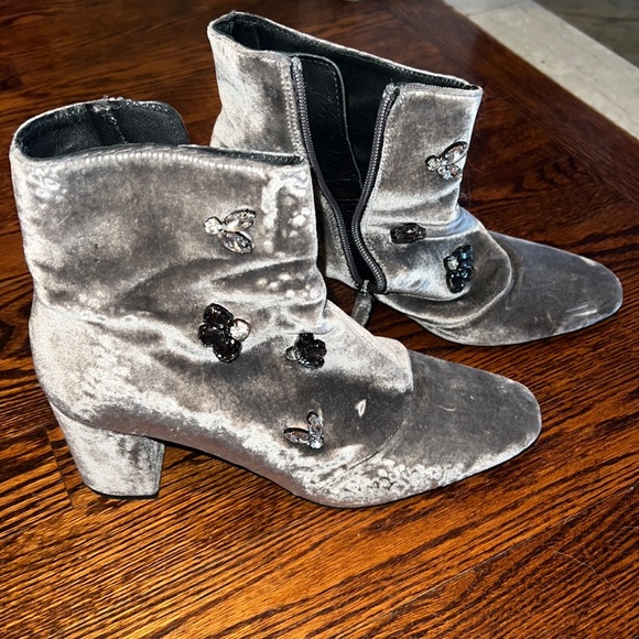 Cute Winter Heels! - Picture 2 of 3